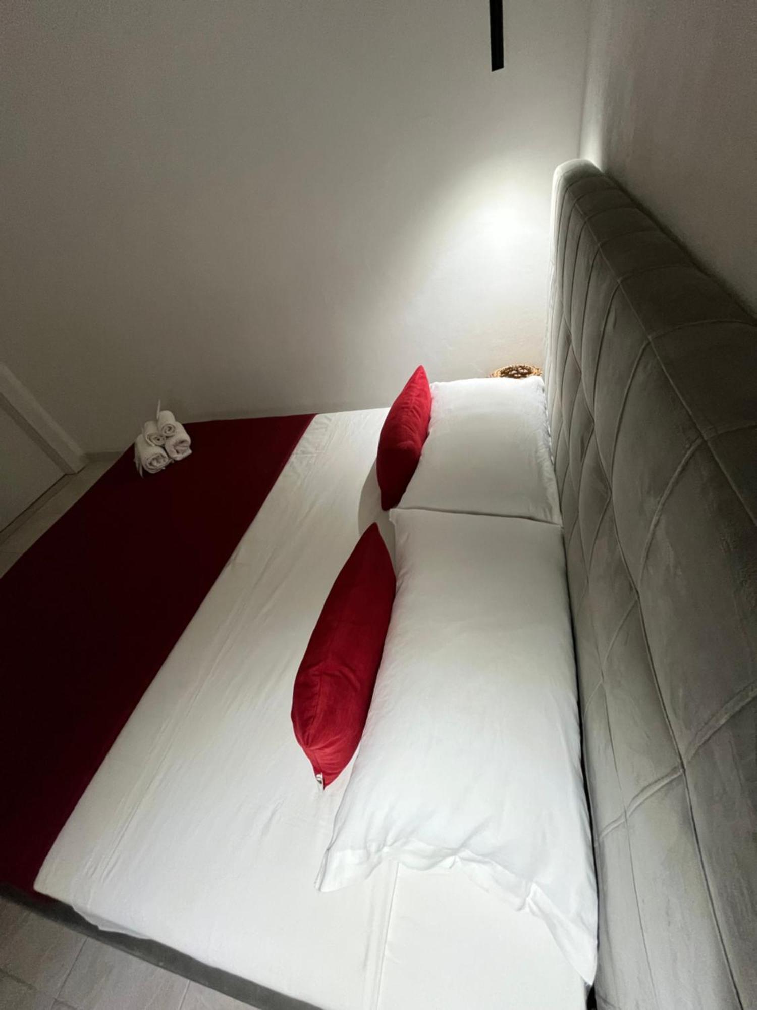 B&B Regina Rooms Авола Экстерьер фото